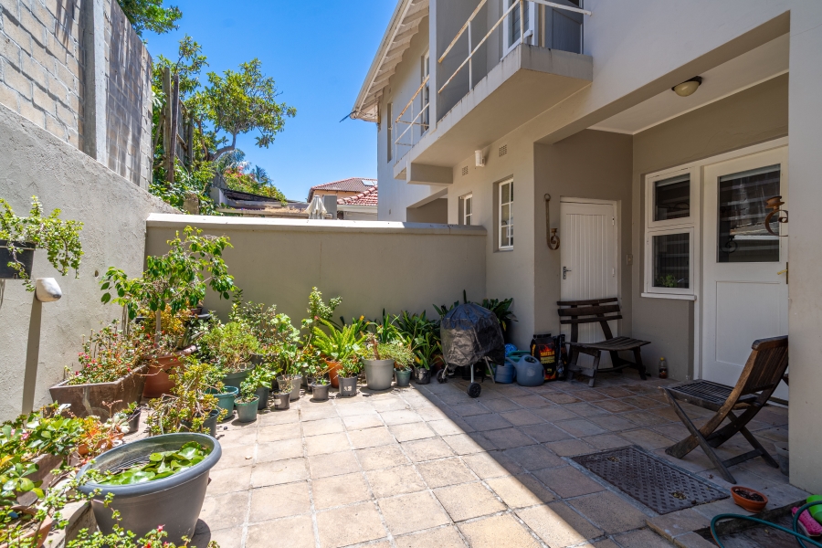 3 Bedroom Property for Sale in Oranjezicht Western Cape